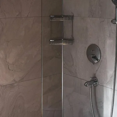Villa Akbel 4 Bedroom - 8394