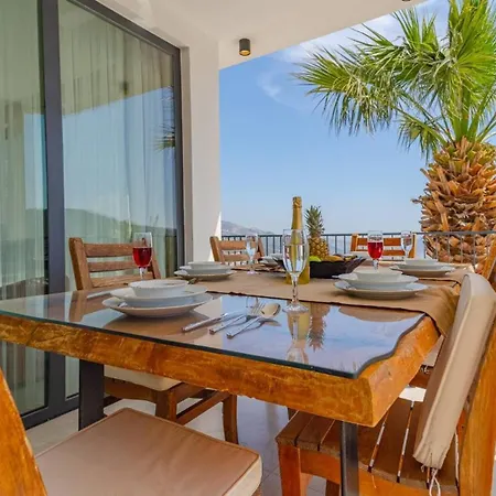 Akbel 4 Bedroom - 8394