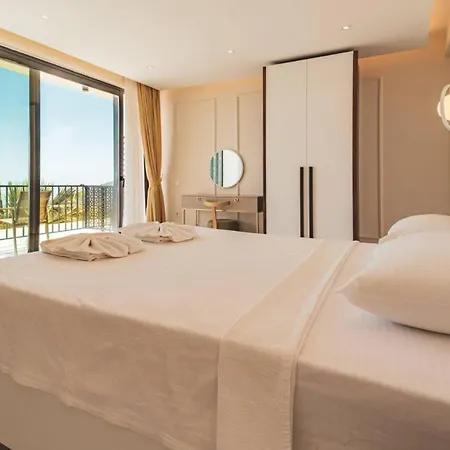 Villa Akbel 4 Bedroom - 8394