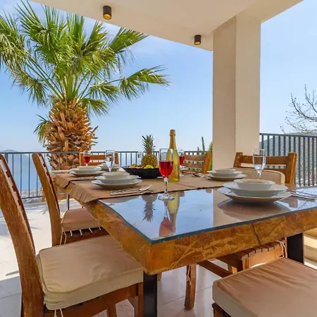 Akbel 4 Bedroom - 8394 ヴィラ *