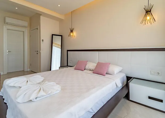 Akbel 4 Bedroom - 8394 Kalkan
