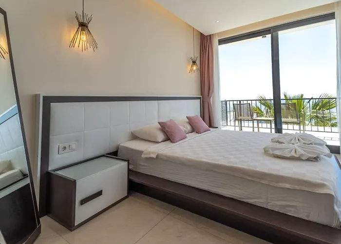 Akbel 4 Bedroom - 8394 *