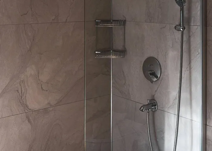 Villa Akbel 4 Bedroom - 8394